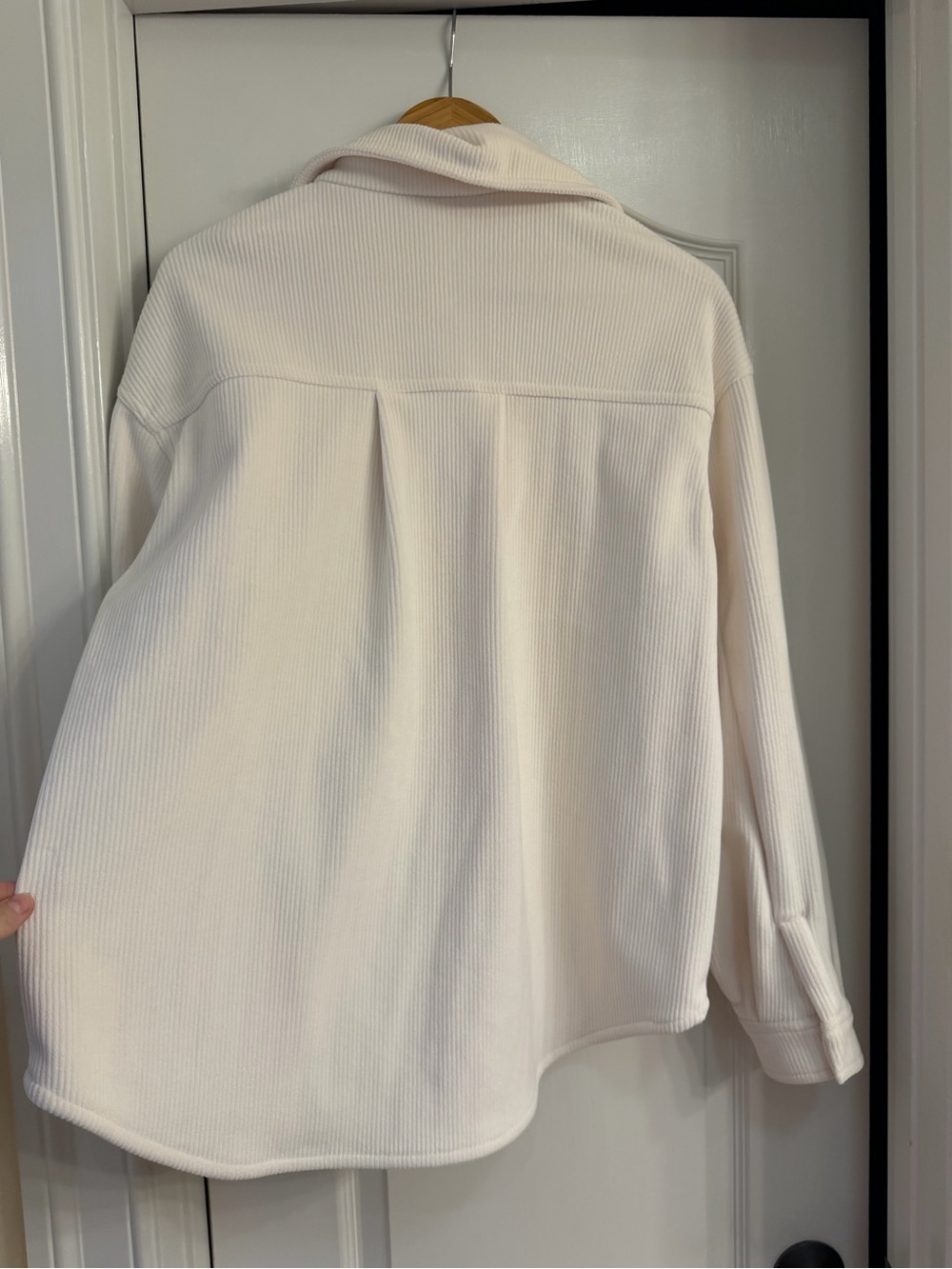 ALO Yoga Ribbed Velour Mountain Side Shacket Button-Up Shirt Jacket in Bone - Picture 6 of 6